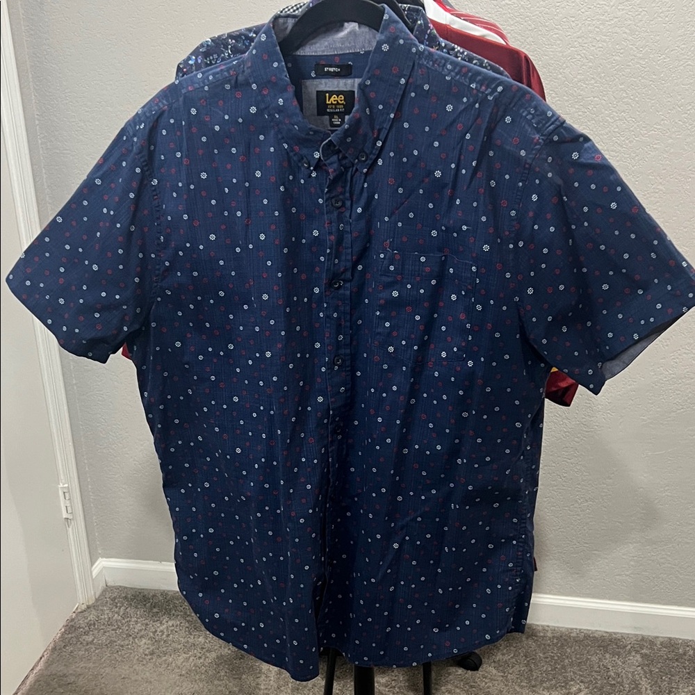 Lee Men's Dark Blue Polka Dot Casual Shirt